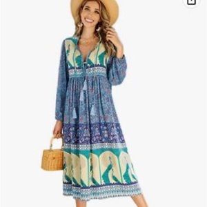 New with tags, cute floral boho midi dress, size small
